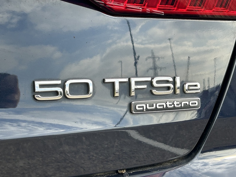 Audi 2.0 TFSIe 50 S line Saloon 4dr Petrol Plug-in Hybrid S Tronic quattro Euro 6 (s/s) 17.9kWh (299 ps)