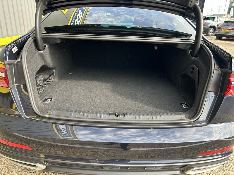 Audi 2.0 TFSIe 50 S line Saloon 4dr Petrol Plug-in Hybrid S Tronic quattro Euro 6 (s/s) 17.9kWh (299 ps)