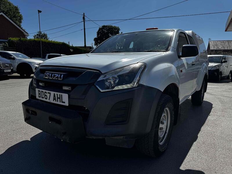 Isuzu 1.9 TD Utility Pickup Extended Cab 2dr Diesel Manual 4WD Euro 6 (164 ps)
