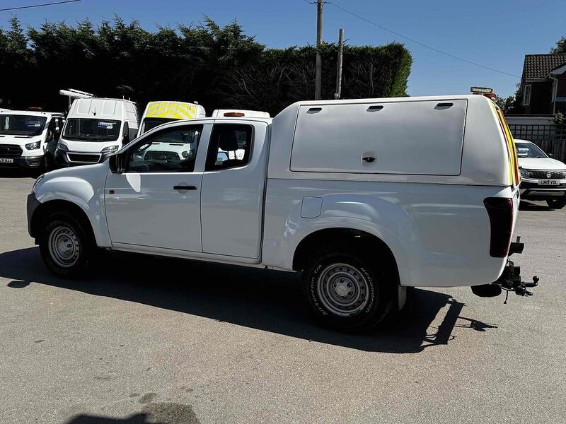 Isuzu 1.9 TD Utility Pickup Extended Cab 2dr Diesel Manual 4WD Euro 6 (164 ps)
