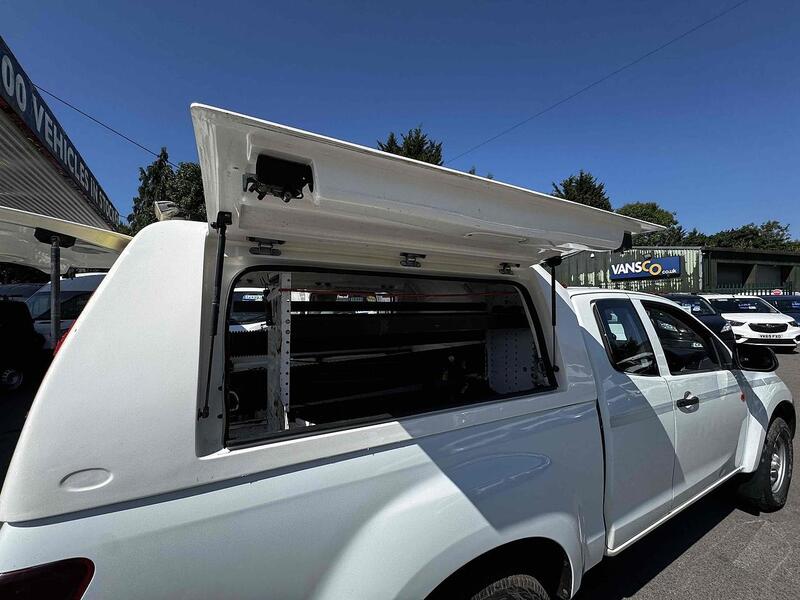 Isuzu 1.9 TD Utility Pickup Extended Cab 2dr Diesel Manual 4WD Euro 6 (164 ps)