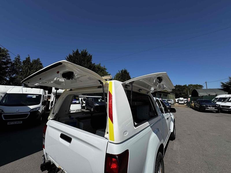 Isuzu 1.9 TD Utility Pickup Extended Cab 2dr Diesel Manual 4WD Euro 6 (164 ps)