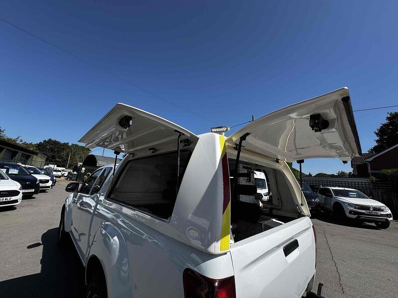 Isuzu 1.9 TD Utility Pickup Extended Cab 2dr Diesel Manual 4WD Euro 6 (164 ps)