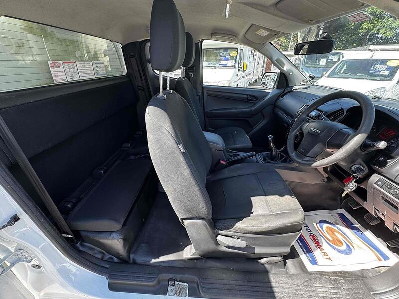 Isuzu 1.9 TD Utility Pickup Extended Cab 2dr Diesel Manual 4WD Euro 6 (164 ps)