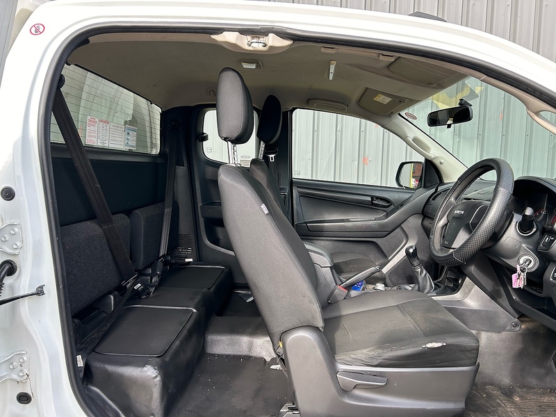Isuzu 1.9 TD Utility Pickup Extended Cab 2dr Diesel Manual 4WD Euro 6 (164 ps)