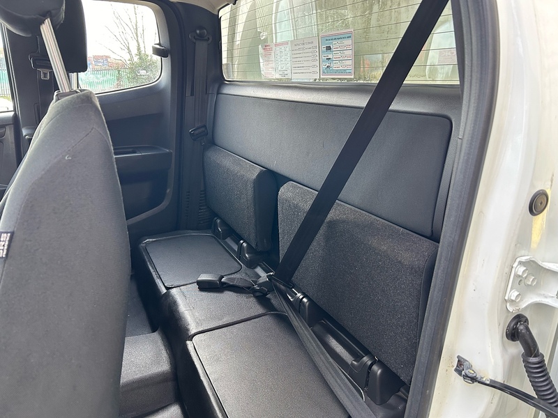 Isuzu 1.9 TD Utility Pickup Extended Cab 2dr Diesel Manual 4WD Euro 6 (164 ps)