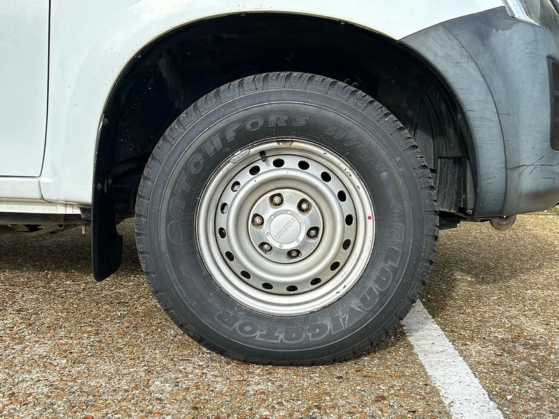 Isuzu 1.9 TD Utility Pickup Extended Cab 2dr Diesel Manual 4WD Euro 6 (164 ps)