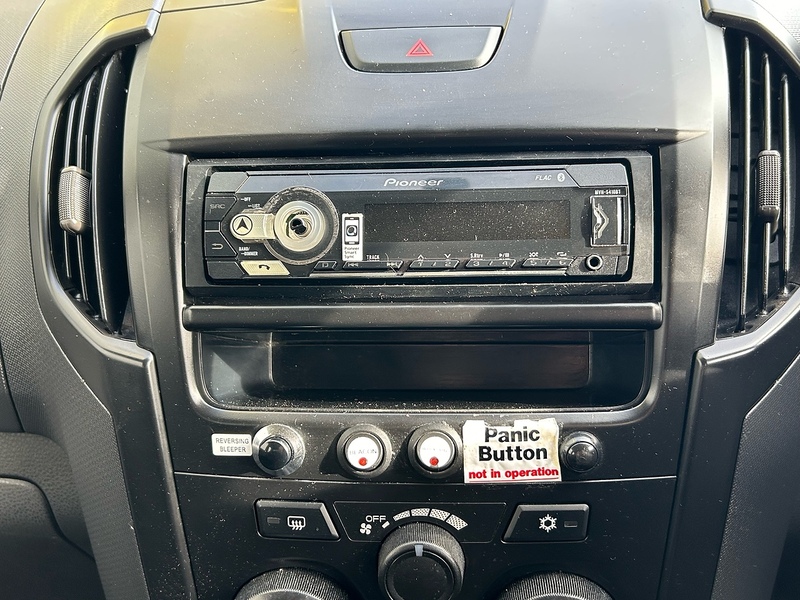 Isuzu 1.9 TD Utility Pickup Extended Cab 2dr Diesel Manual 4WD Euro 6 (164 ps)