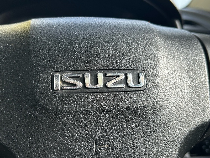 Isuzu 1.9 TD Utility Pickup Extended Cab 2dr Diesel Manual 4WD Euro 6 (164 ps)