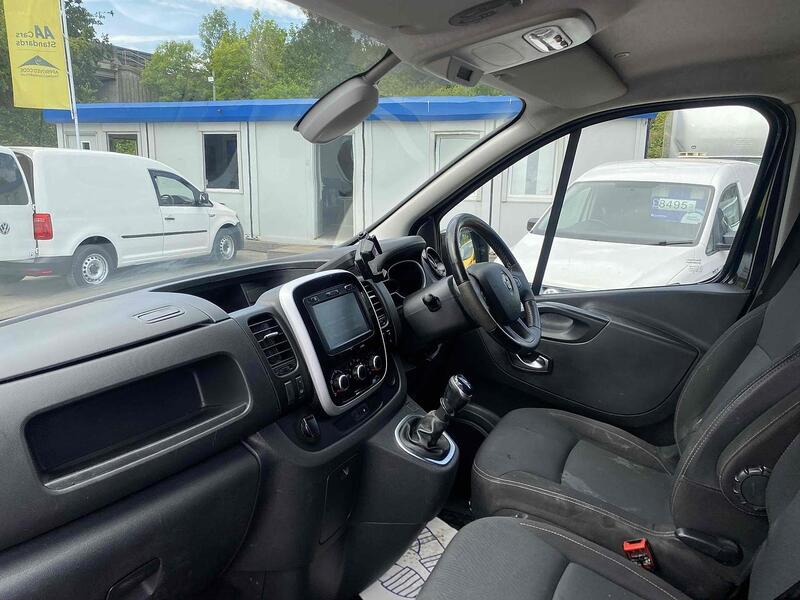 Renault 2.0 dCi ENERGY 30 Sport Panel Van 5dr Diesel Manual LWB Standard Roof Euro 6 (s/s) (120 ps)