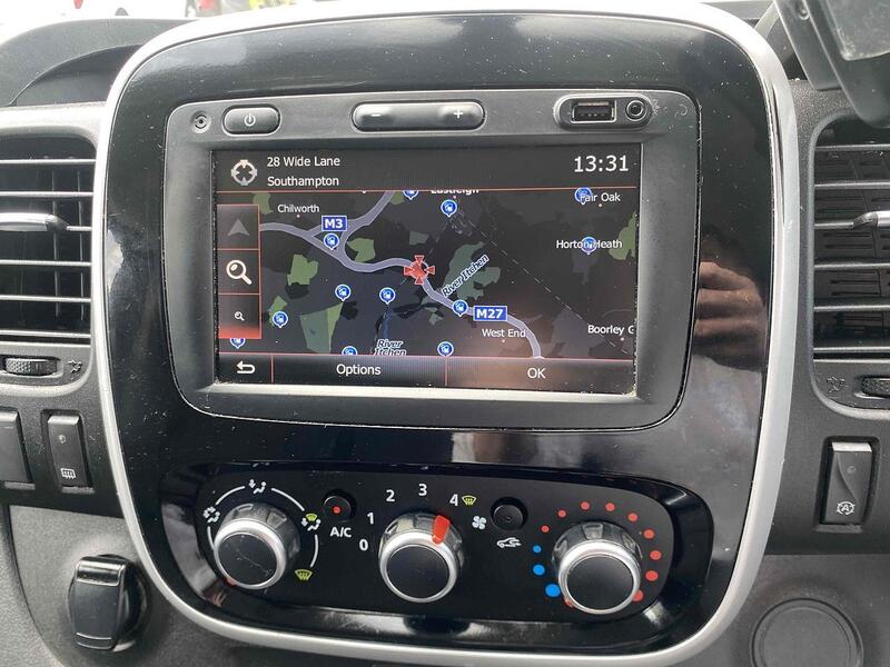 Renault 2.0 dCi ENERGY 30 Sport Panel Van 5dr Diesel Manual LWB Standard Roof Euro 6 (s/s) (120 ps)