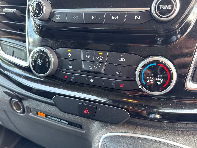 Ford 2.0 280 EcoBlue Limited Panel Van 5dr Diesel Manual L1 H1 Euro 6 (s/s) (130 ps)