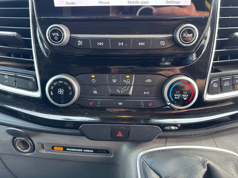 Ford 2.0 280 EcoBlue Limited Panel Van 5dr Diesel Manual L1 H1 Euro 6 (s/s) (130 ps)