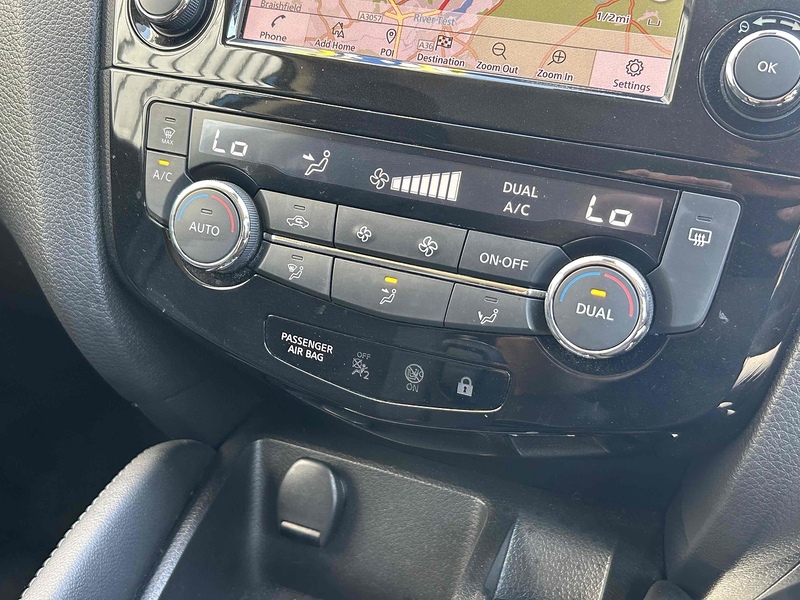 Nissan 1.3 DIG-T N-Connecta SUV 5dr Petrol DCT Auto Euro 6 (s/s) (160 ps)