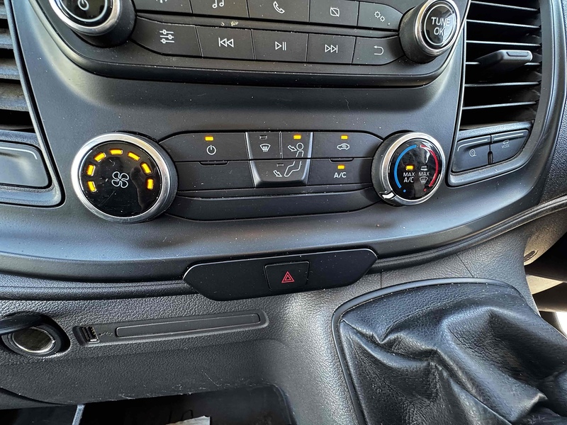 Ford 2.0 350 EcoBlue Leader Panel Van 5dr Diesel Manual RWD L3 H3 Euro 6 (s/s) (130 ps)