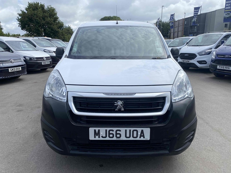 Peugeot 1.6 BlueHDi 856 S Temperature Controlled 4dr Diesel Manual L1 (112 g/km, 100 bhp)