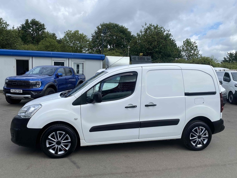 Peugeot 1.6 BlueHDi 856 S Temperature Controlled 4dr Diesel Manual L1 (112 g/km, 100 bhp)