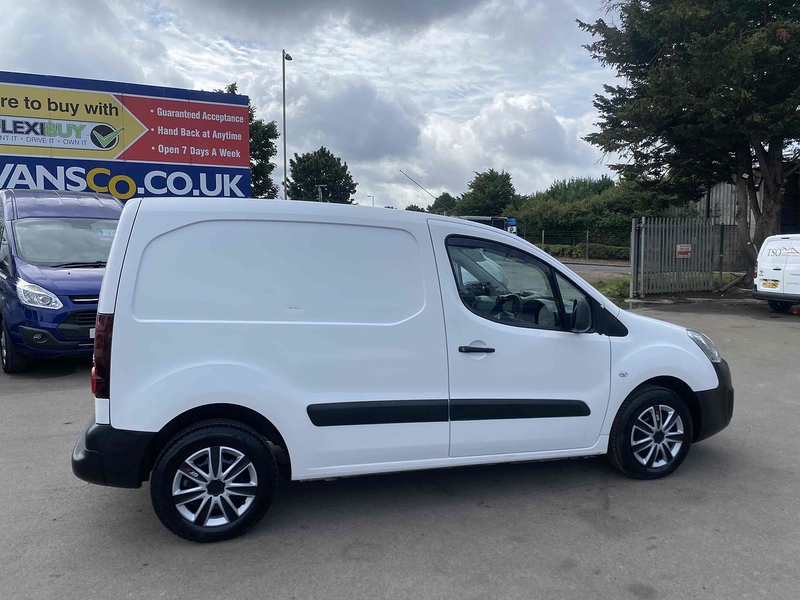 Peugeot 1.6 BlueHDi 856 S Temperature Controlled 4dr Diesel Manual L1 (112 g/km, 100 bhp)