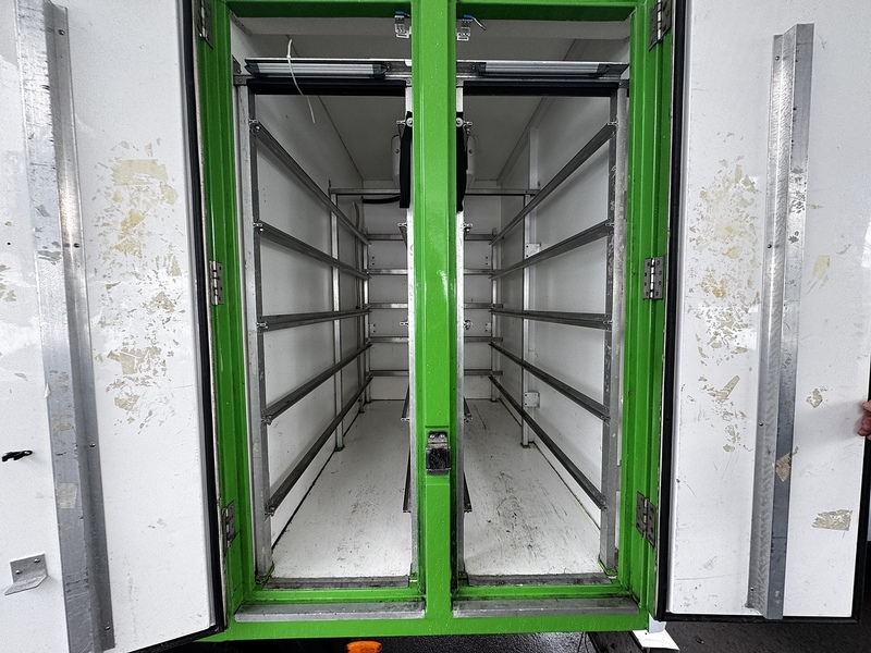 Iveco D HPI 14V 35S 3450 fridge van  2.3 Automatic Diesel 2.3 2dr Temperature Controlled Vans Automatic 2.3 2dr Temperature Controlled Vans Automatic Diesel