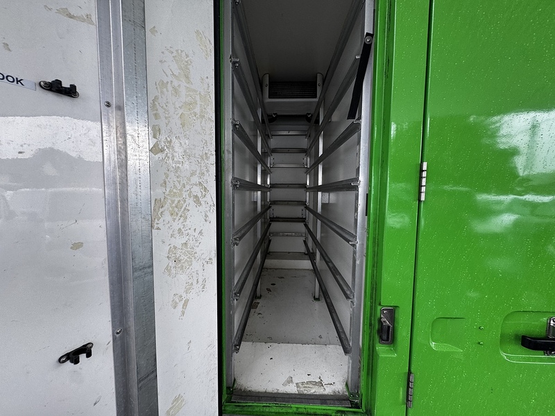 Iveco D HPI 14V 35S 3450 fridge van  2.3 Automatic Diesel 2.3 2dr Temperature Controlled Vans Automatic 2.3 2dr Temperature Controlled Vans Automatic Diesel