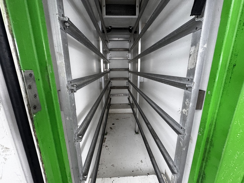 Iveco D HPI 14V 35S 3450 fridge van  2.3 Automatic Diesel 2.3 2dr Temperature Controlled Vans Automatic 2.3 2dr Temperature Controlled Vans Automatic Diesel