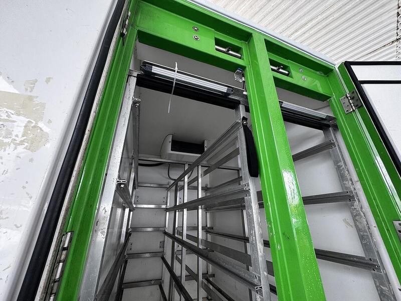 Iveco D HPI 14V 35S 3450 fridge van  2.3 Automatic Diesel 2.3 2dr Temperature Controlled Vans Automatic 2.3 2dr Temperature Controlled Vans Automatic Diesel