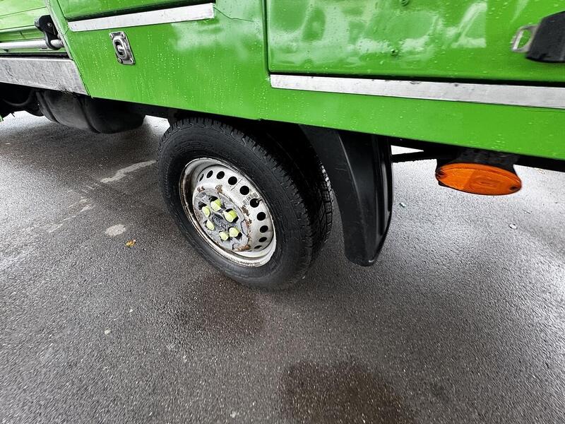 Iveco D HPI 14V 35S 3450 fridge van  2.3 Automatic Diesel 2.3 2dr Temperature Controlled Vans Automatic 2.3 2dr Temperature Controlled Vans Automatic Diesel