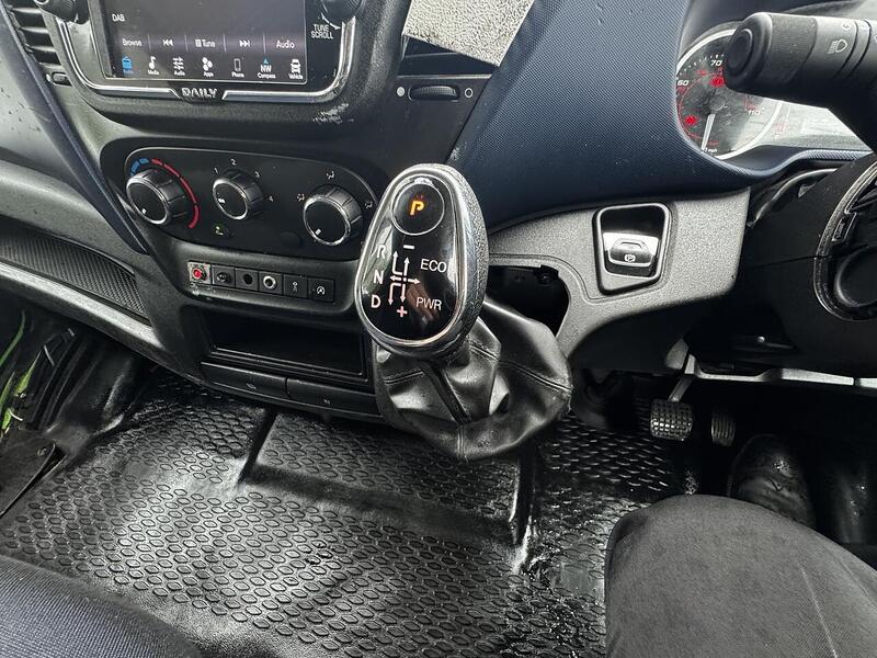 Iveco D HPI 14V 35S 3450 fridge van  2.3 Automatic Diesel 2.3 2dr Temperature Controlled Vans Automatic 2.3 2dr Temperature Controlled Vans Automatic Diesel