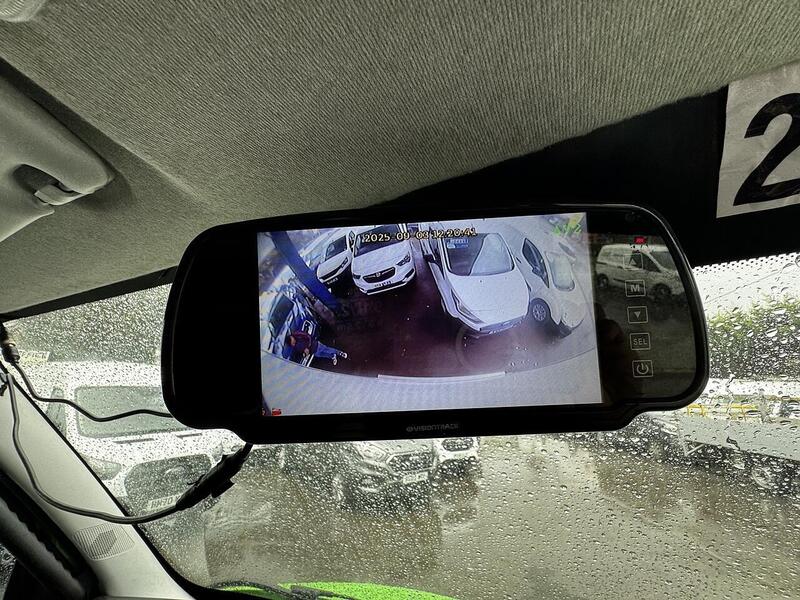 Iveco D HPI 14V 35S 3450 fridge van  2.3 Automatic Diesel 2.3 2dr Temperature Controlled Vans Automatic 2.3 2dr Temperature Controlled Vans Automatic Diesel