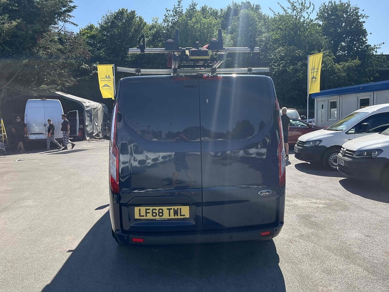 Ford 320 EcoBlue Trend Panel Van 2.0 Manual Diesel
