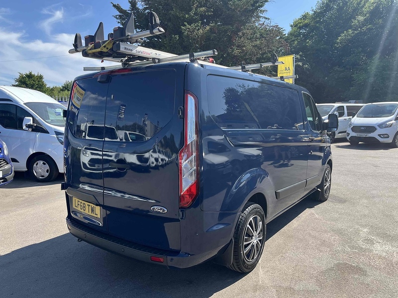 Ford 320 EcoBlue Trend Panel Van 2.0 Manual Diesel