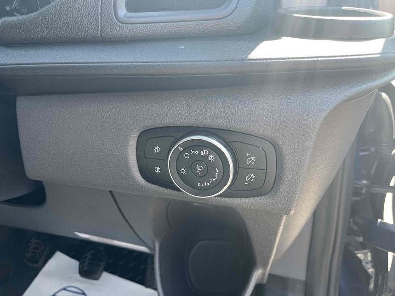Ford 320 EcoBlue Trend Panel Van 2.0 Manual Diesel