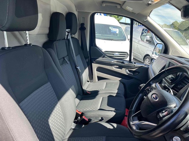 Ford 320 EcoBlue Trend Panel Van 2.0 Manual Diesel