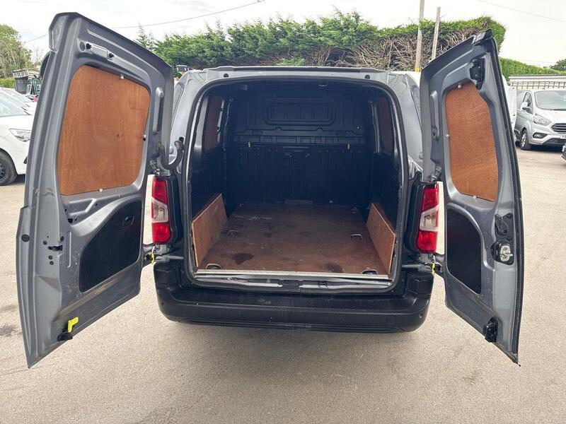 Peugeot BlueHDi 650 Professional Panel Van 1.5 Manual Diesel