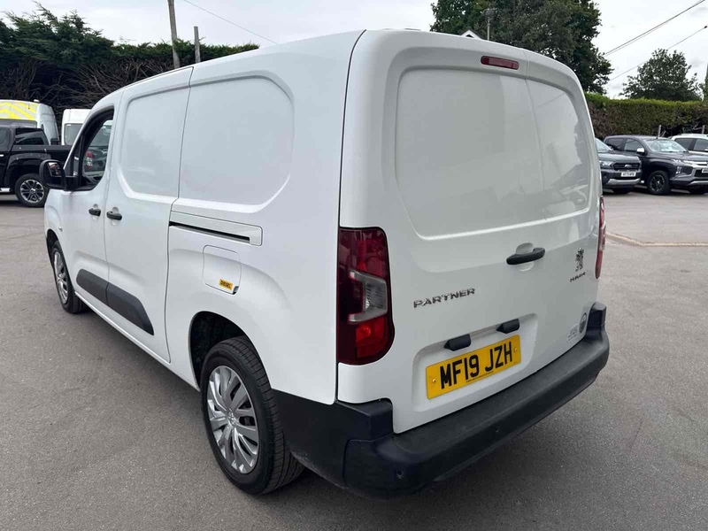 Peugeot BlueHDi 950 Professional Panel Van 1.6 Manual Diesel