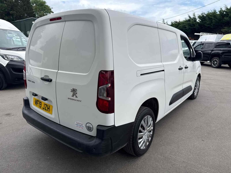Peugeot BlueHDi 950 Professional Panel Van 1.6 Manual Diesel