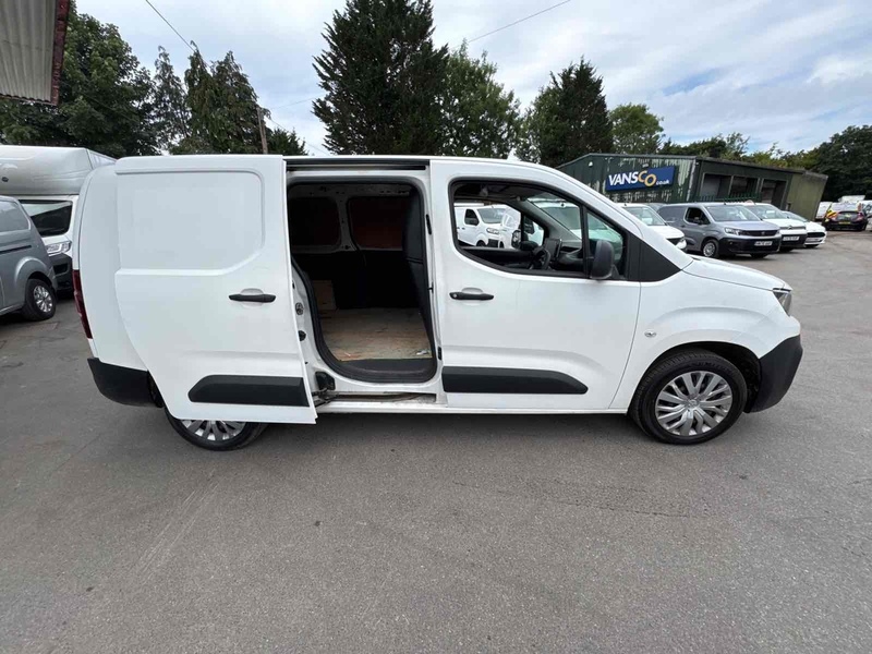 Peugeot BlueHDi 950 Professional Panel Van 1.6 Manual Diesel