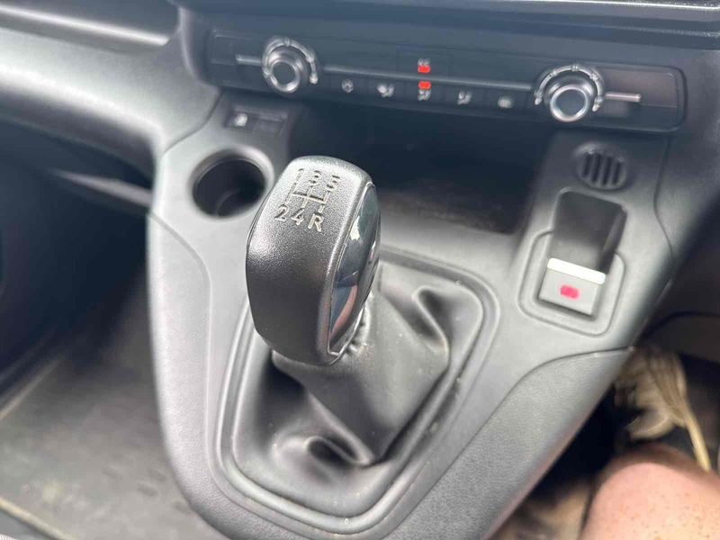 Peugeot BlueHDi 950 Professional Panel Van 1.6 Manual Diesel