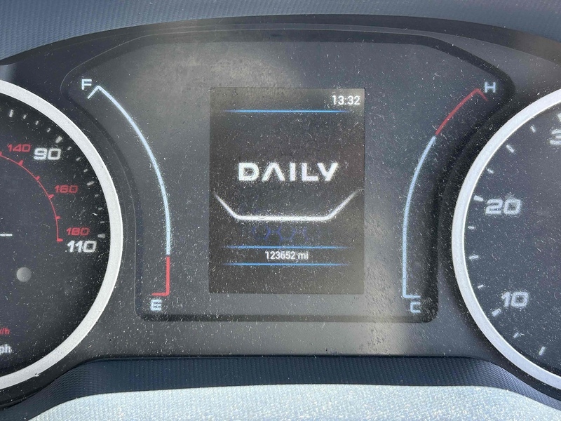 Iveco 2.3D HPI 14V 35S 3450 Chassis Cab 2dr Diesel HiMatic MWB Euro 6 (s/s) (136 ps)