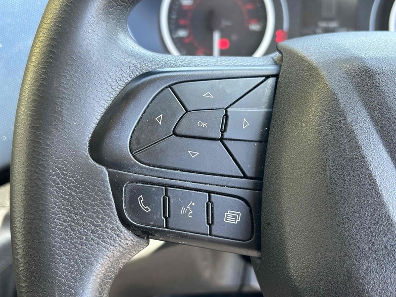 Iveco 2.3D HPI 14V 35S 3450 Chassis Cab 2dr Diesel HiMatic MWB Euro 6 (s/s) (136 ps)