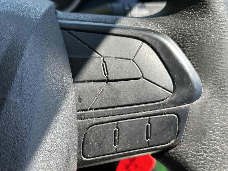 Iveco 2.3D HPI 14V 35S 3450 Chassis Cab 2dr Diesel HiMatic MWB Euro 6 (s/s) (136 ps)