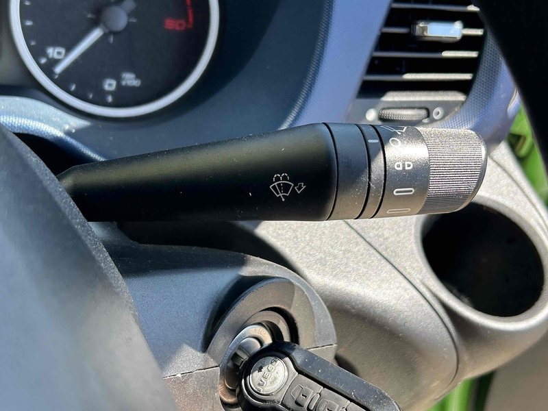 Iveco 2.3D HPI 14V 35S 3450 Chassis Cab 2dr Diesel HiMatic MWB Euro 6 (s/s) (136 ps)