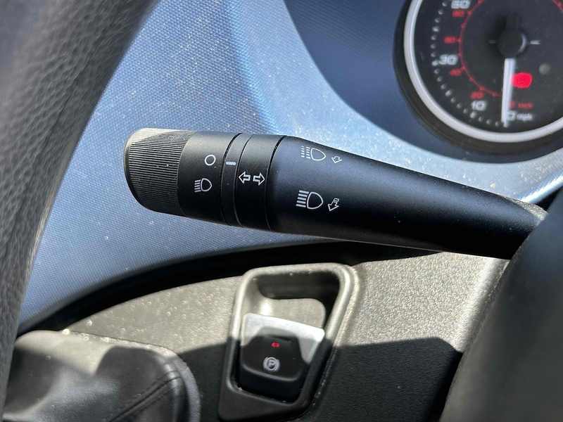 Iveco 2.3D HPI 14V 35S 3450 Chassis Cab 2dr Diesel HiMatic MWB Euro 6 (s/s) (136 ps)