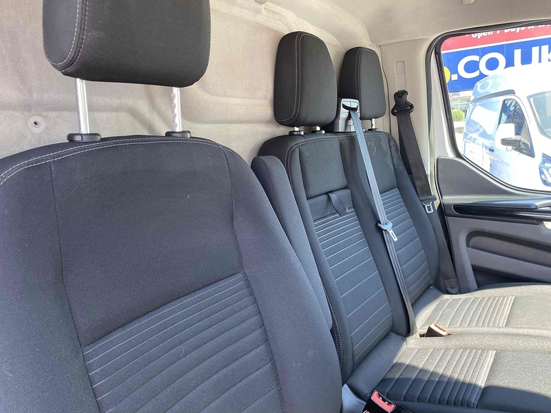 Ford 2.0 300 EcoBlue Limited Panel Van 5dr Diesel Manual L1 H1 Euro 6 (s/s) (130 ps)