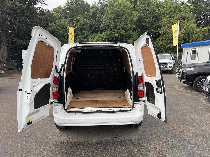 Vauxhall 1.5 Turbo D 2300 Sportive Panel Van 4dr Diesel Manual L1 H1 Euro 6 (100 ps)