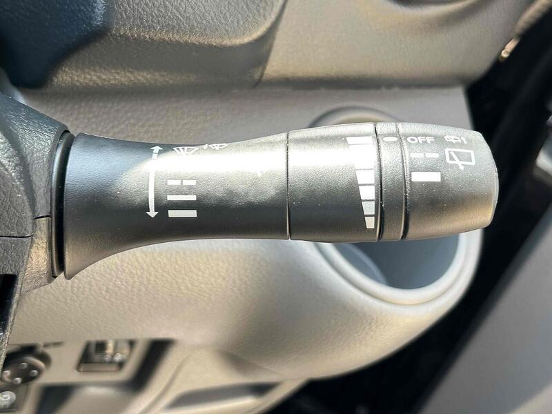 Nissan 40kWh Acenta Combi Van Double Cab 5dr Electric Auto (5 Seat, Quick Charge) (109 ps)