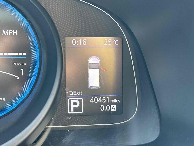 Nissan 40kWh Acenta Combi Van Double Cab 5dr Electric Auto (5 Seat, Quick Charge) (109 ps)