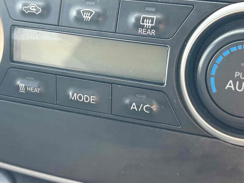 Nissan 40kWh Acenta Combi Van Double Cab 5dr Electric Auto (5 Seat, Quick Charge) (109 ps)