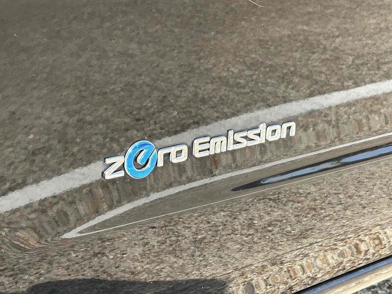 Nissan 40kWh Acenta Combi Van Double Cab 5dr Electric Auto (5 Seat, Quick Charge) (109 ps)