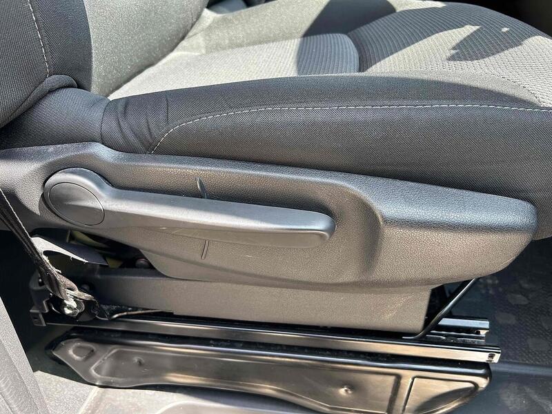 Renault 2.0 dCi SL28 Business Minibus Double Cab 5dr Diesel Manual L1 H1 Euro 6 (s/s) (9 Seat) (150 ps)